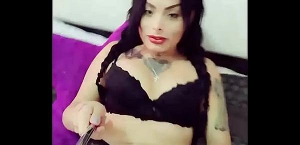  MAITE TORRES  LA TRANSEXUAL MÁS RICA DE NEZAHUALCÓYOTL SE HACE UNA PAJA RICA